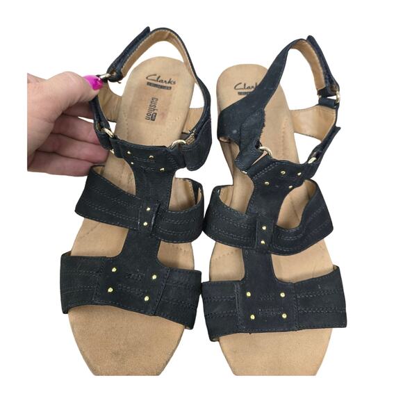 Clarks Black Suede 3.5" Heels Strappy Wedge Sandals Women's 11 - Picture 8 of 10